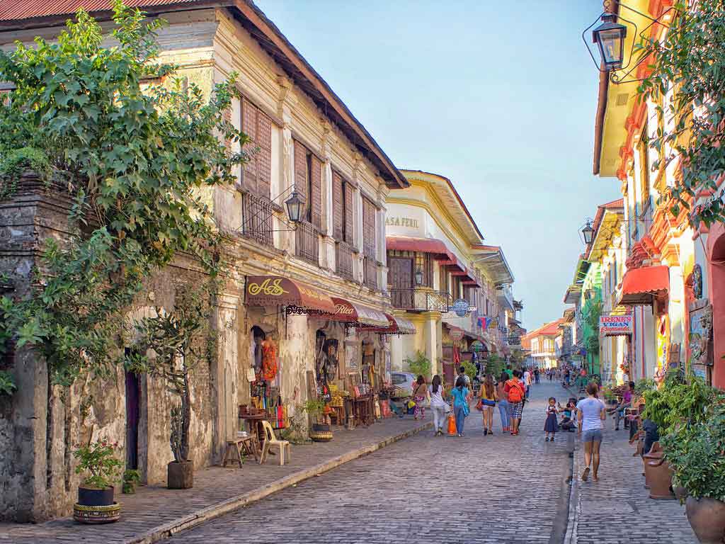 Rent a car with driver to Vigan